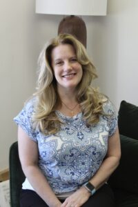 Melissa Brooks MMTherapy headshot